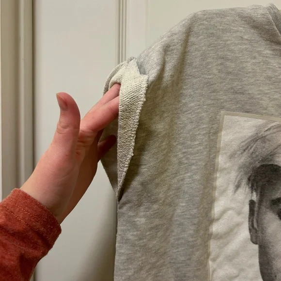 H&M Justin Bieber Purpose tour t shirt sweater dress 🖤 - Picture 5 of 7